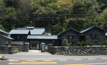 �k�O�M�D��