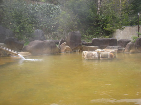 ���͉���