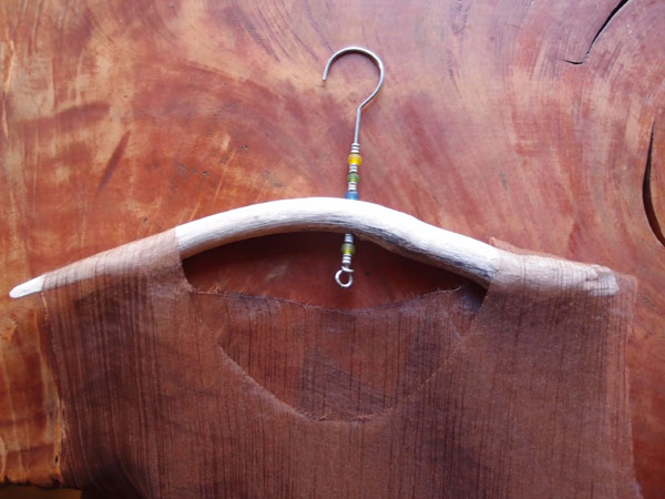 流木ハンガー