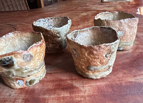 ��������