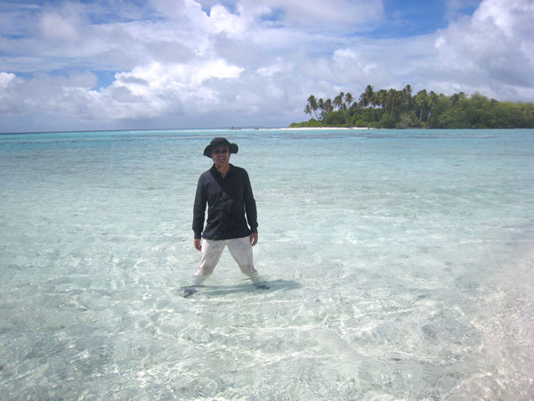 チュークの海に