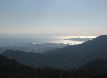 KJR